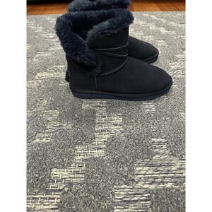 Lam Thalia Womens Size 8 Ankle Boots Faux Fur Lining Navy Blue Gray Pull On EUC